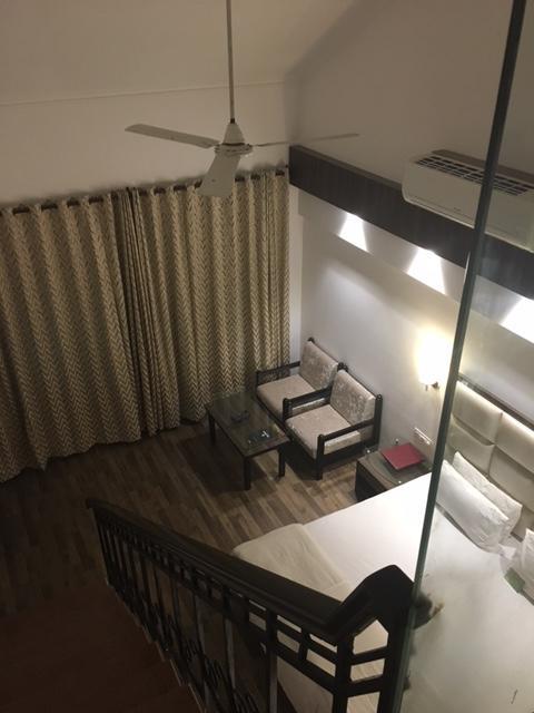 Shiva Oasis Resort Neemrana Eksteriør billede
